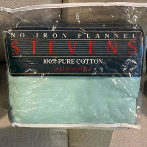 7 For All Mankind Navy Blue Queen Sheet Set in Packaging